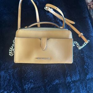 Sold!! Michael Kors Crossbody Bag